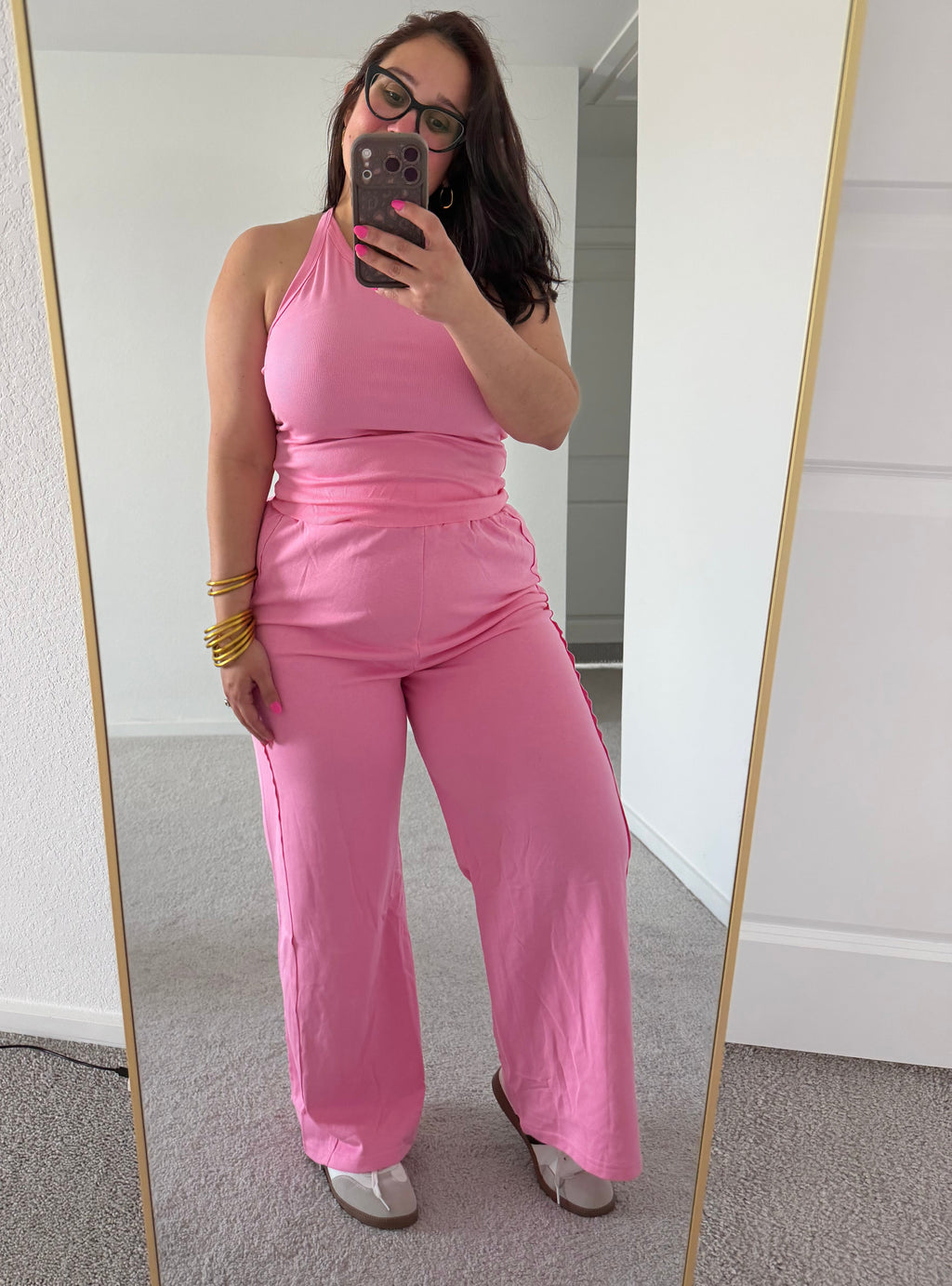 THE PINK SET