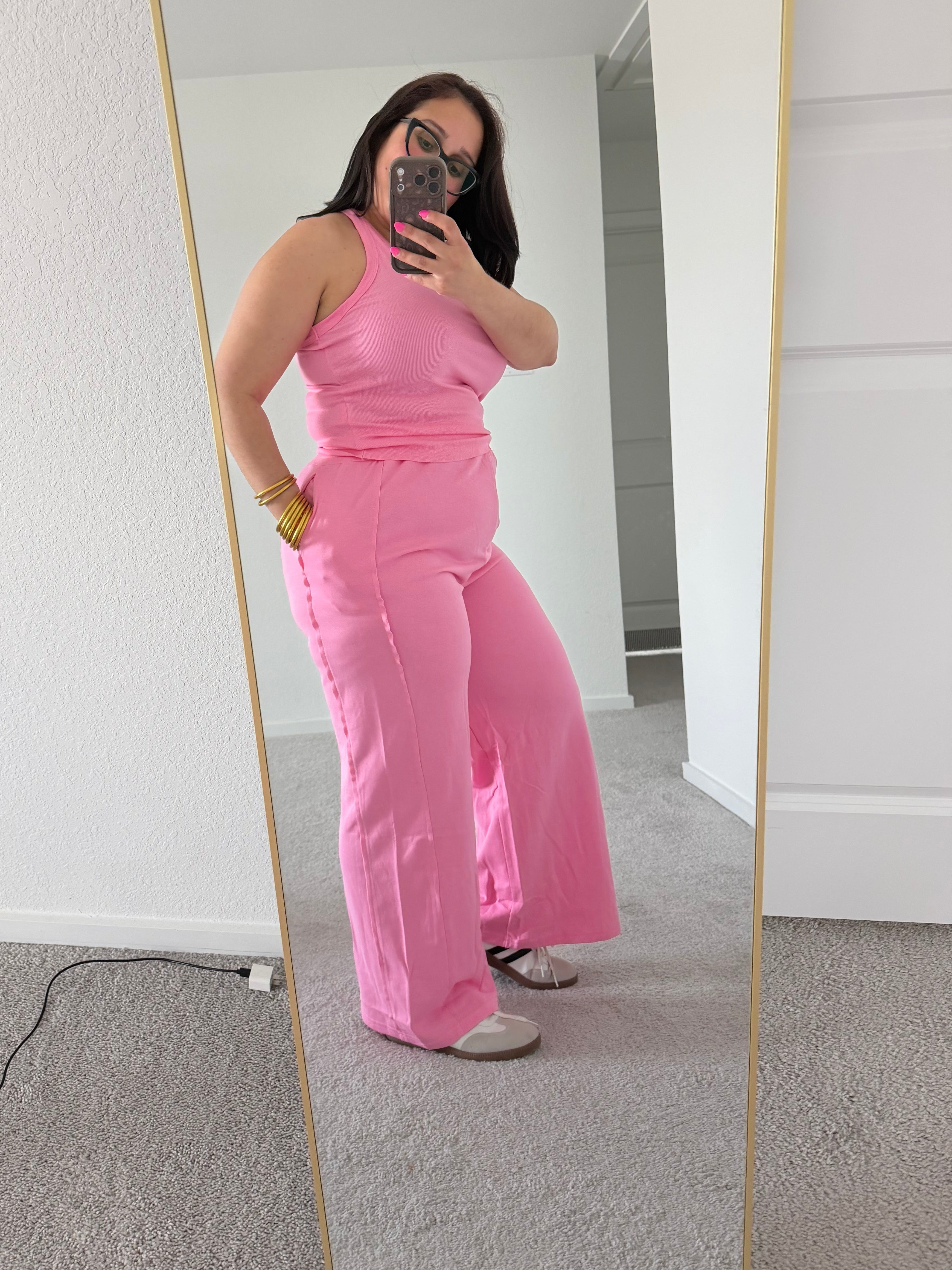 THE PINK SET